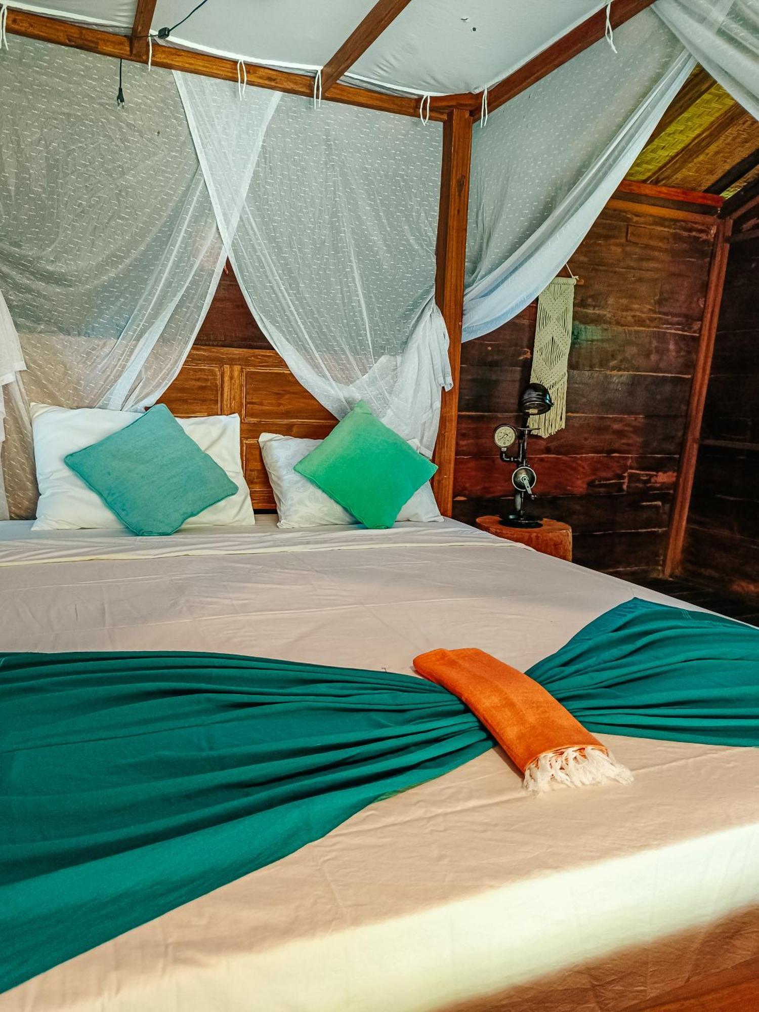 Alaya Ecolodge Pemuteran Buitenkant foto