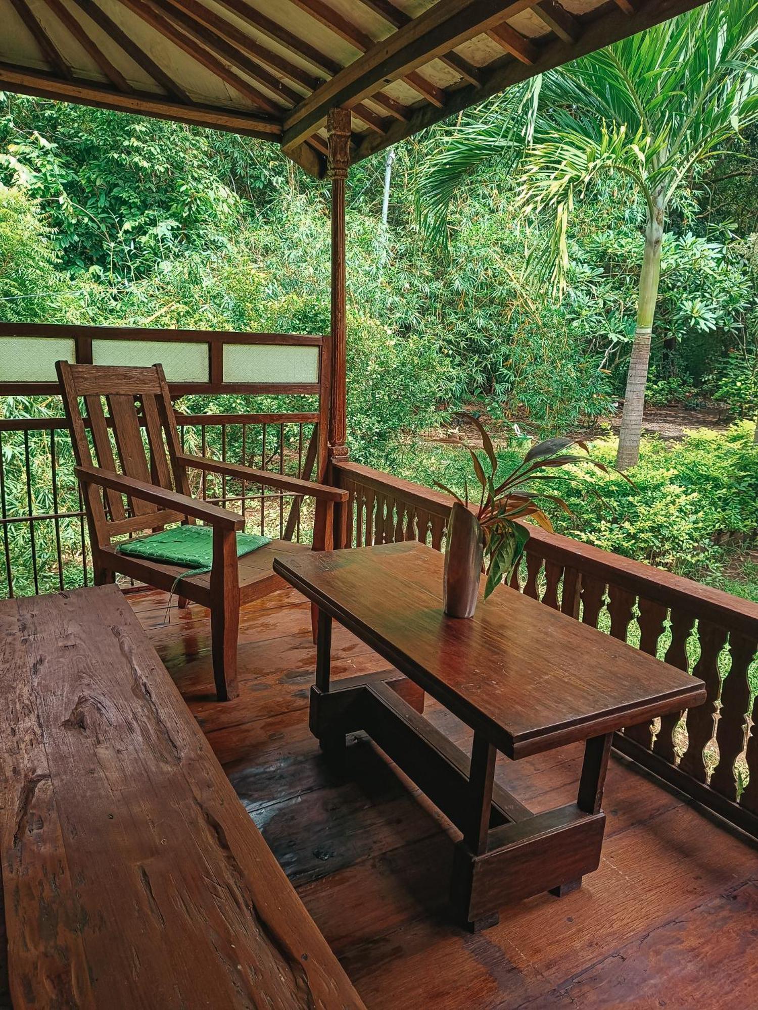 Alaya Ecolodge Pemuteran Buitenkant foto